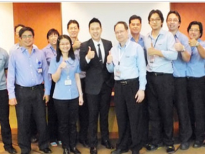 บริษัท มิตซูบิชิ อีเล็คทริค ออโตเมชั่น (ประเทศไทย) จำกัด จัดอบรมหลักสูตร เทคนิคการนำเสนออย่างมืออาชีพ - Stand & Deliver as Professional เมื่อวันพฤหัสบดีที่ 19 กันยายน 2556 วิทยากร : ดร.จอมพล จีบภิญโญ