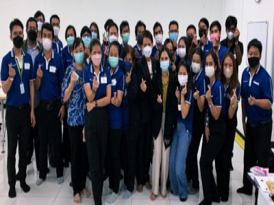 บริษัท เบอร์ลี่ ยุคเกอร์ โลจิสติกส์ จำกัด และบริษัท บีเจซี มูฟ จำกัด อบรมหลักสูตรการส่งเสริม และพัฒนาทักษะการคิดนอกกรอบ วันที่ 02 พฤศจิกายน  พ.ศ.2565 วิทยากร : ดร.พัชรี แช่มช้อย