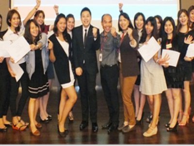 ธนาคาร ซีไอเอ็มบี ไทย จำกัด (มหาชน) จัดอบรมหลักสูตร สุดยอดเทคนิคการนำเสนออย่างมืออาชีพ Stand & Deliver as Profressional เมื่อวันศุกร์ที่ 26 เมษายน 2556 วิทยากร : ดร.จอมพล จีบภิญโญ