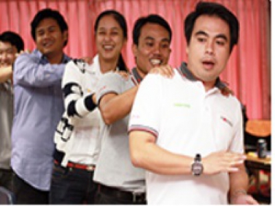 บริษัท เฮเฟเล่ (ประเทศไทย) จำกัด อบรมหลักสูตร ใจบริการ กุญแจสู่ความสำเร็จทางธุรกิจ เมื่อวันที่ 06 สิงหาคม 2557 วิทยากร : อ.ไววิทย์ แสงอลังการ