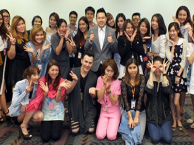 MONO Group จัดอบรมหลักสูตร DISC for Sales เรียนรู้พฤติกรรมปรับสไตล์ สู่ความสำเร็จในการขาย เมื่อวันศุกร์ที่ 17 ตุลาคม 2557 วิทยากร : ดร.จอมพล จีบภิญโญ