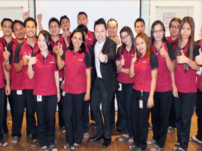 บริษัท แพนดอร่า โพรดักชั่น จำกัด จัดอบรมหลักสูตร High Impact Communication เมื่อวันที่ 05 สิงหาคม 2557 วิทยากร : ดร.จอมพล จีบภิญโญ