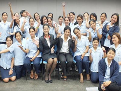 โรงเรียนนานาชาติ จัดอบรมหลักสูตร Basic Knowledge for New Housekeeping staff  in the Housekeeping  เมื่อวันเสาร์ที่ 13 กรกฎาคม 56 วิทยากร : อ.พัชรี แช่มช้อย และ อ.กัลยาณี โตเขียว